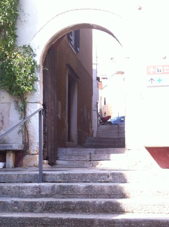 Guesthouse Galeb Врсар Экстерьер фото