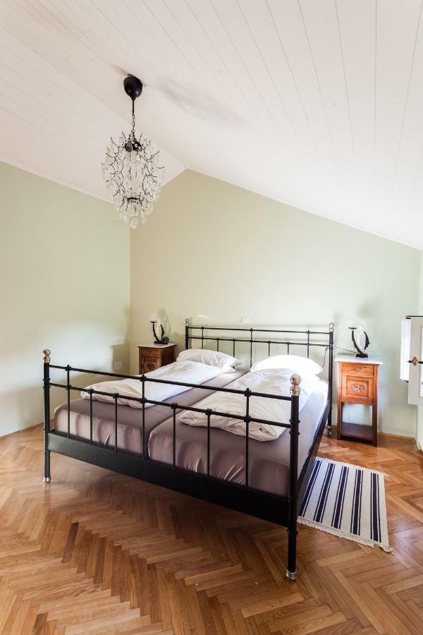 Guesthouse Galeb Врсар Экстерьер фото