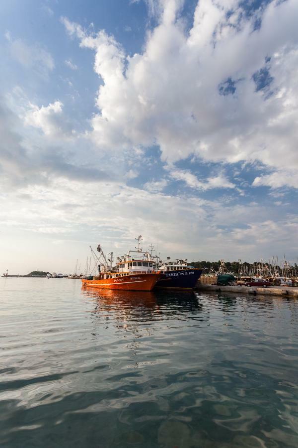 Guesthouse Galeb Врсар Экстерьер фото